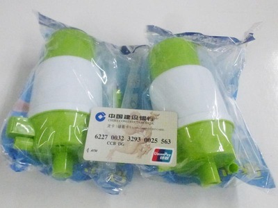 高效便捷的手壓式飲水器 原理、特點與選購指南